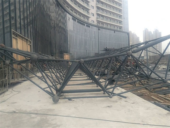 枣庄万豪酒店雨棚网架